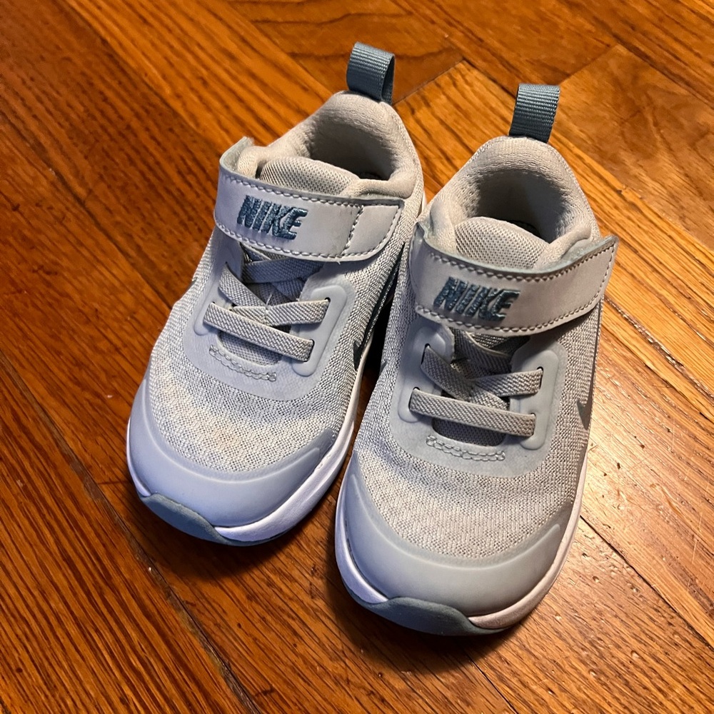 Baby Blue Nike 6c